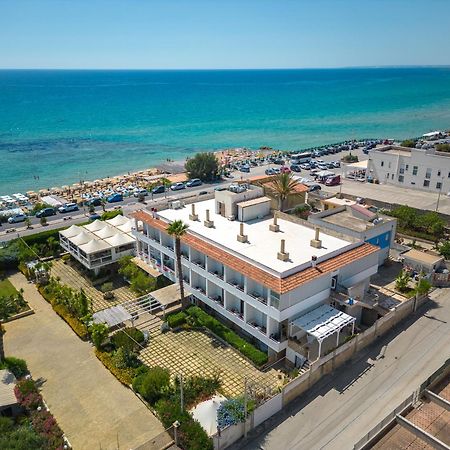 Hotel Jonio Lido di Noto エクステリア 写真