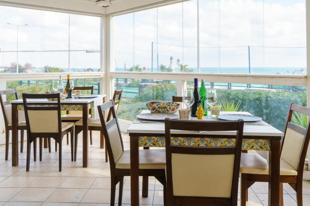 Hotel Jonio Lido di Noto エクステリア 写真