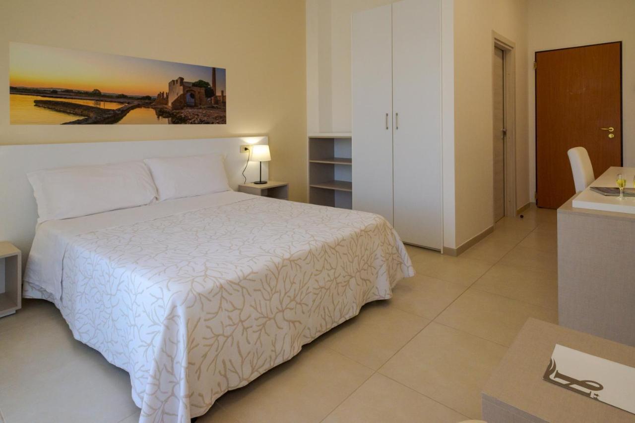 Hotel Jonio Lido di Noto エクステリア 写真